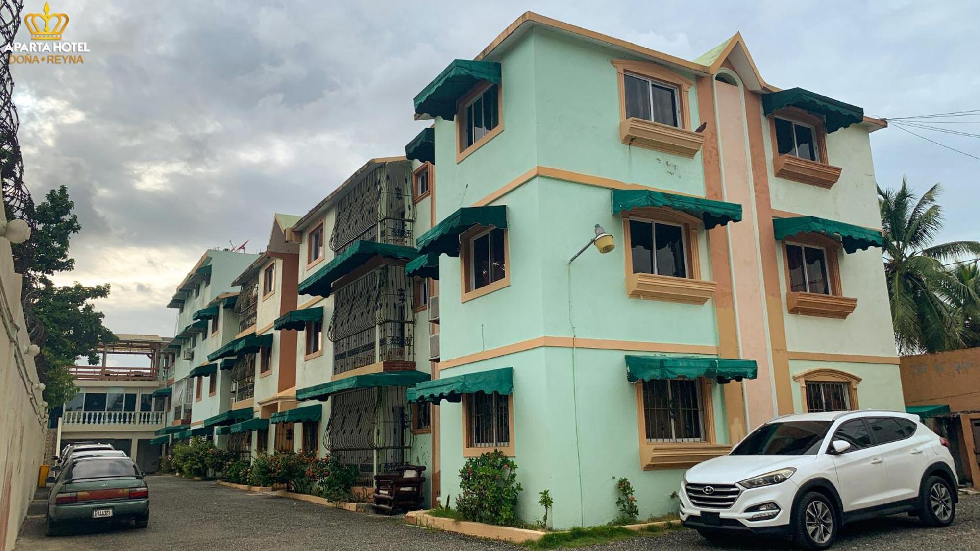 Apartahotel Dona Reyna Alojamientos En Santo Domingo A 5 Min De Aeropuerto Internacional Las Americas El Higo Eksteriør bilde