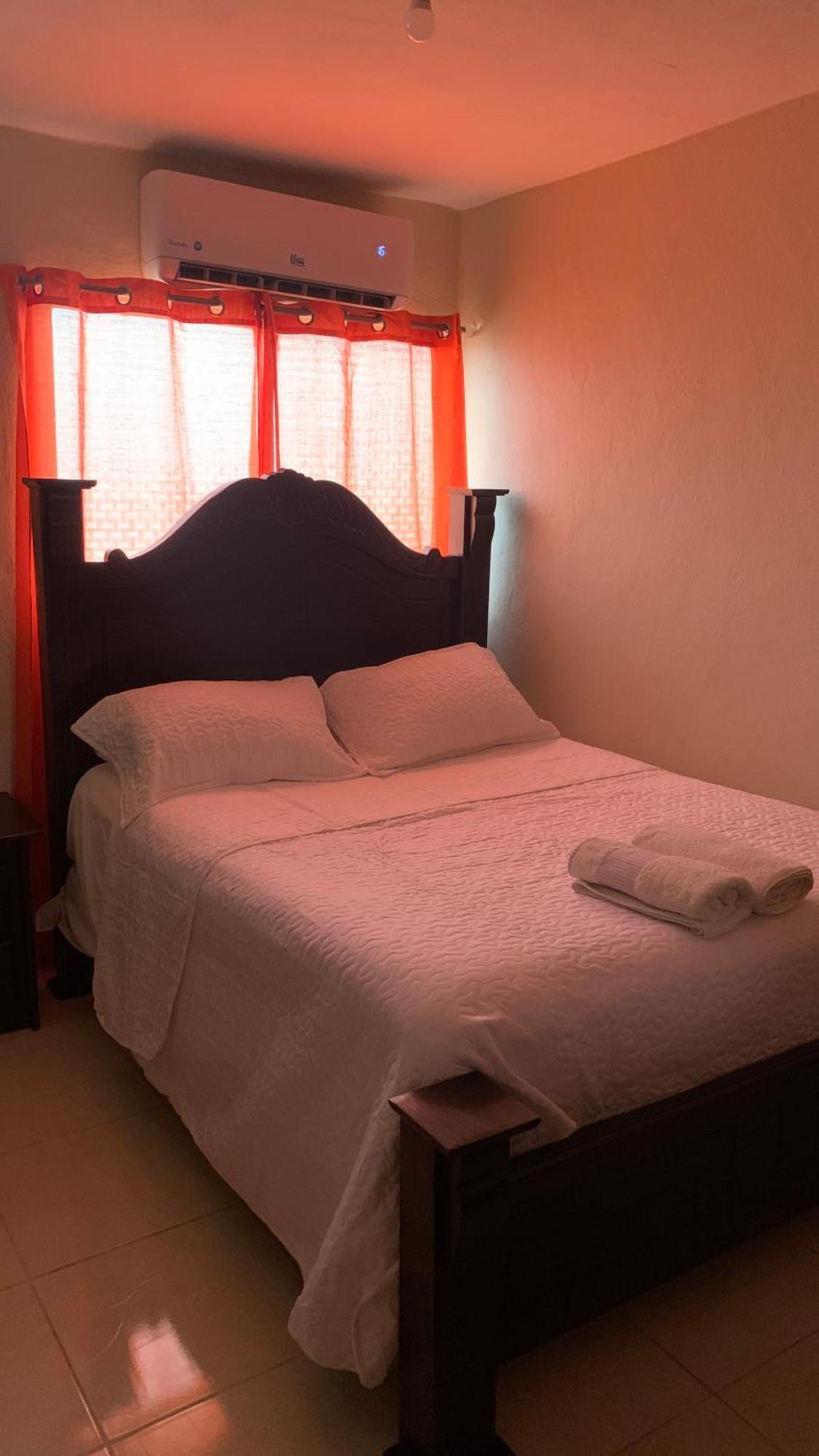 Apartahotel Dona Reyna Alojamientos En Santo Domingo A 5 Min De Aeropuerto Internacional Las Americas El Higo Eksteriør bilde