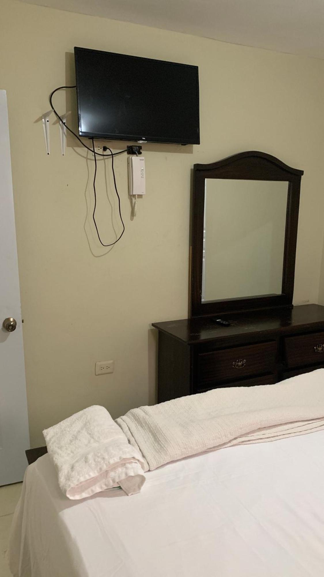 Apartahotel Dona Reyna Alojamientos En Santo Domingo A 5 Min De Aeropuerto Internacional Las Americas El Higo Eksteriør bilde